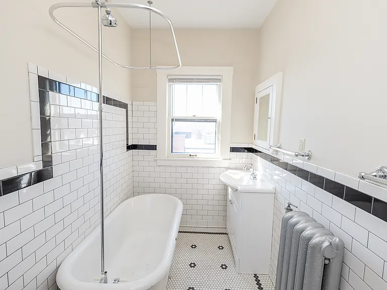 Legacy Rose Flats — Photo 31