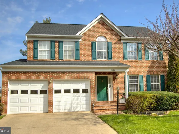 46522 Cedarhurst Dr, Sterling, VA 20165