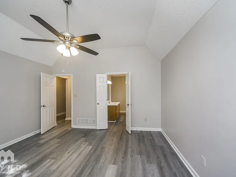8418 Regal Bend Dr — Photo 8