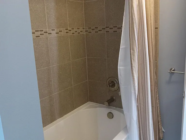 415 Harbour Point #304 — Photo 10
