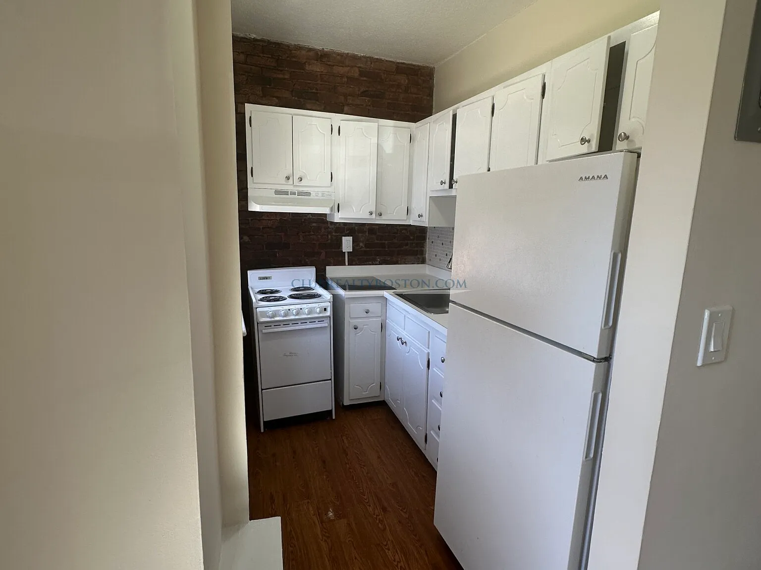 1 bed, 99999 sqft, $2,300 — Photo 1