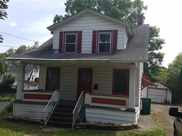 1123 Garrett Ave, Niagara Falls, NY 14305