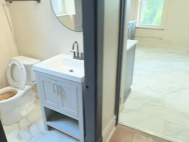 4637 Oregon Ave #2F — Photo 1