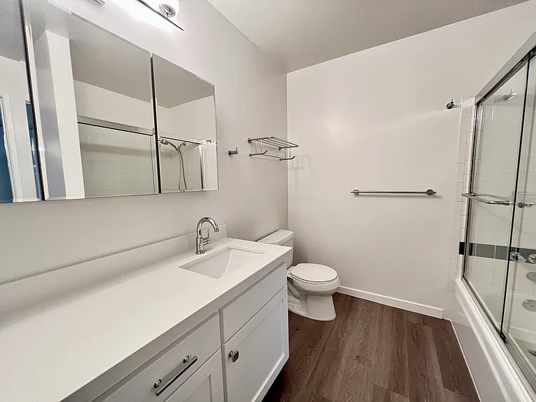 Olive Tree Apartments — Photo 12