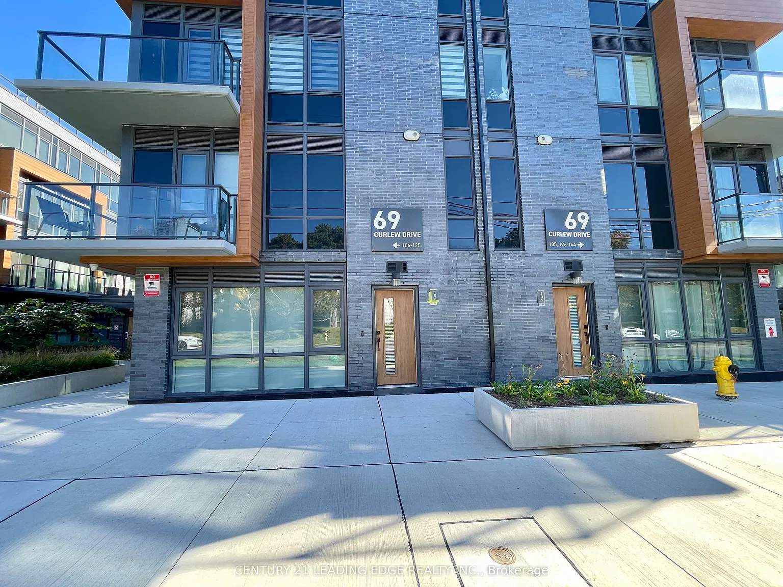 69 Curlew Dr — Photo 1
