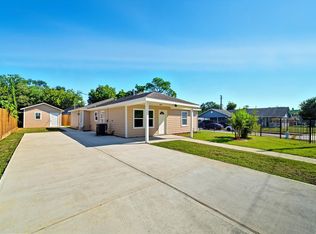 5213 Burma Rd, Houston, TX 77033