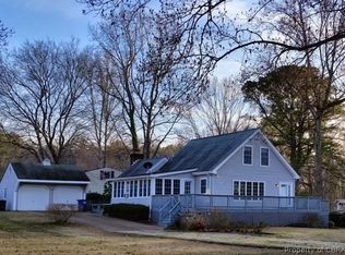 8140 Riverview Dr, Gloucester, VA 23061