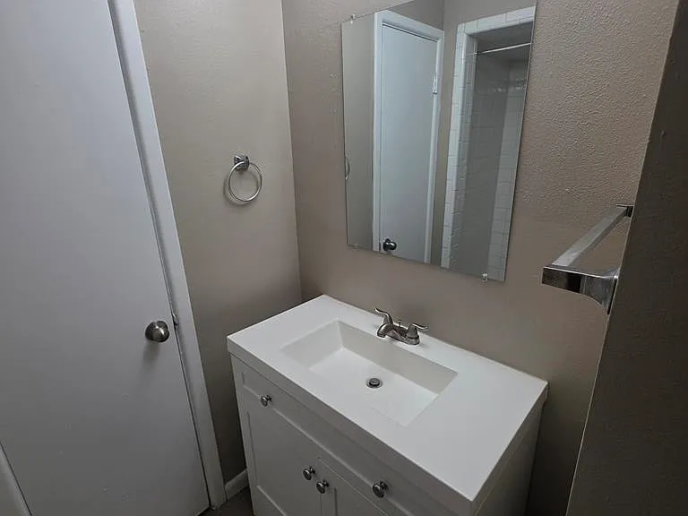 3001 W Ohio Ave #24 — Photo 11