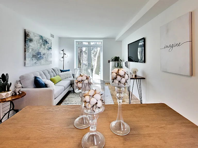 42 Glen Elm Ave #206 — Photo 94