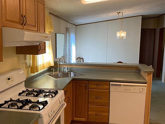 2nd image of 16202 McGregor Dr