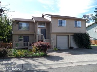 819 SW 318th Pl, Federal Way, WA 98023