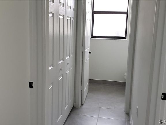 5th image of 5529 Soria Ave
