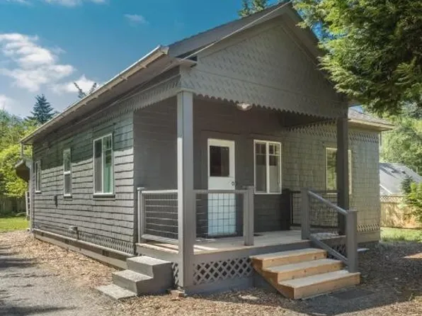 10427 SW Bank Rd, Vashon, WA 98070