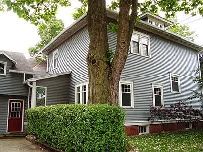 2nd image of 1014 N Market St