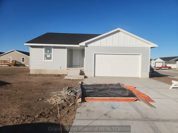 4314 Bobwhite Cir, Grand Island, NE 68803