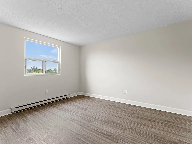 67 N Park St — Photo 23