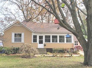 1024 Mary Ave, Dixon, IL 61021