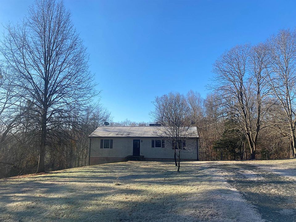 1st image of 155 Hickory Dr