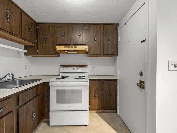 3rd image of 5 Tideview Path APT 11