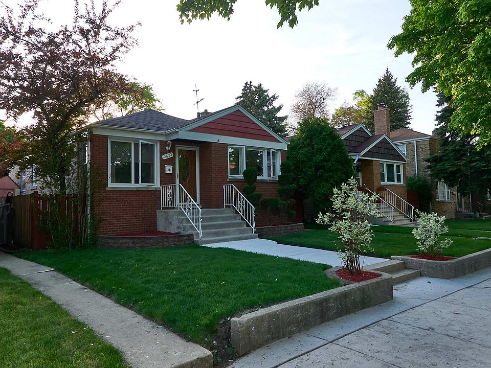 1st image of 2622 Oak St
