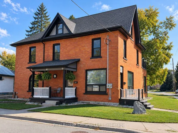 4 Cambria St, Stratford, ON N5A 1G4