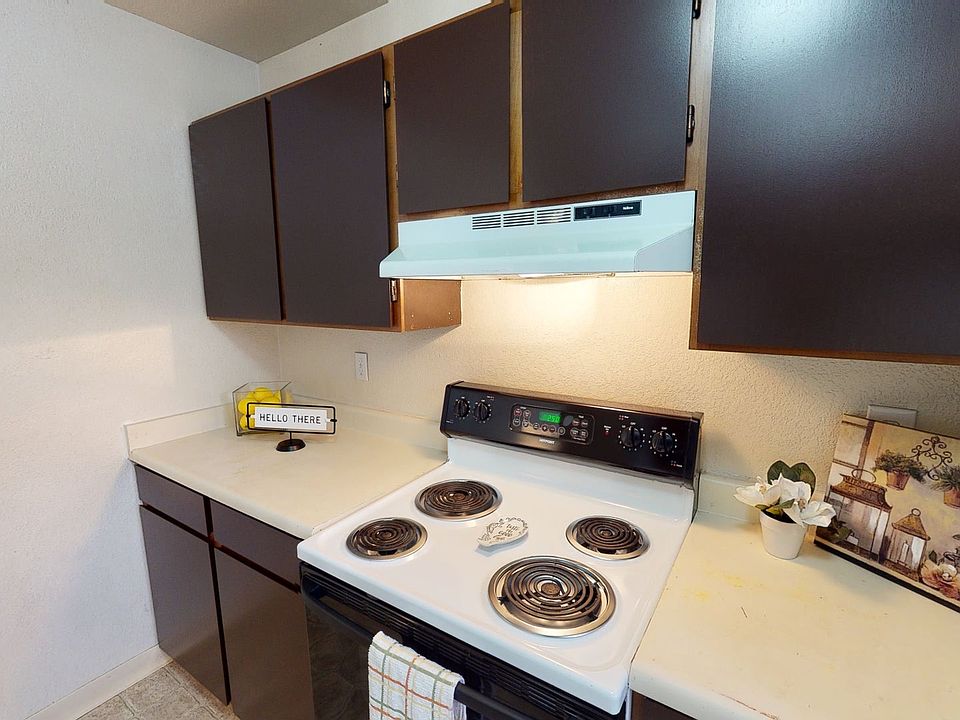 4221 Laurel St 110, Anchorage, AK 99508 Zillow