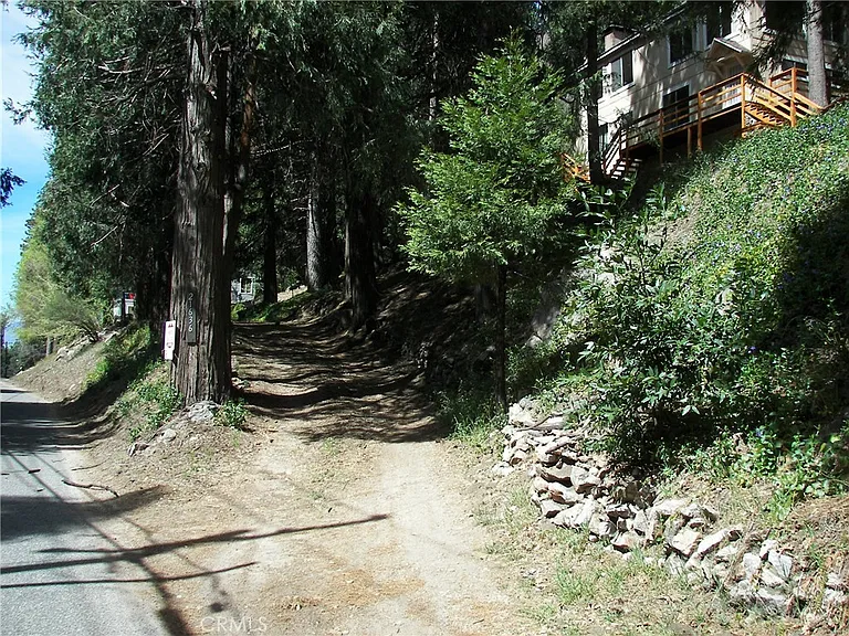 21636 Sawpit Canyon Rd — Photo 47