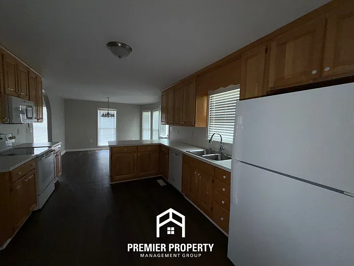 7118 Roundstone Dr — Photo 7