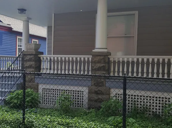 2707 Vestry Ave, Cleveland, OH 44113