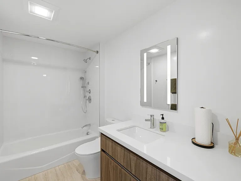 1500 Rycroft St #1007 — Photo 5