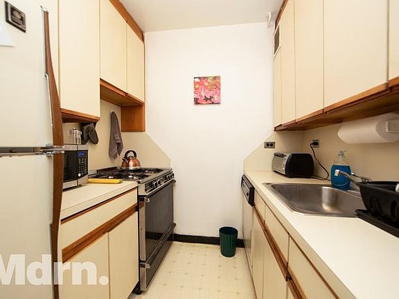 3rd image of 345 W 58th St APT 2J