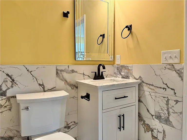 2194 Bolton Rd NW — Photo 19