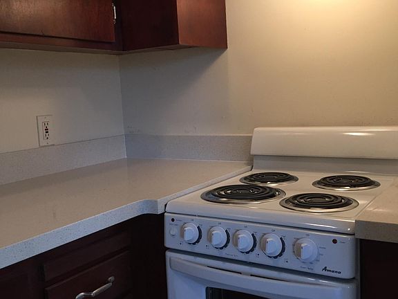 5th image of 36 S Morrison Ave APT 3