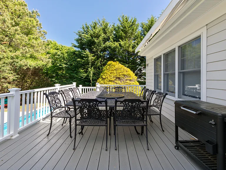 11 Pine Grove Ct — Photo 27