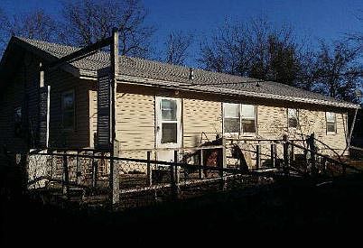 2nd image of 417 E Stockholm St