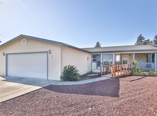 217 Lakeland Dr, Lakeside, OR 97449