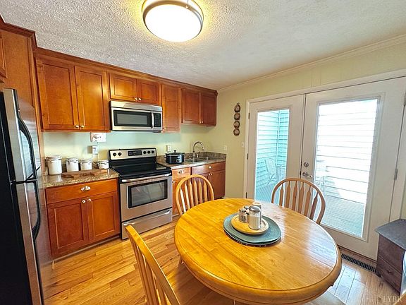 5th image of 54 W Princeton Cir