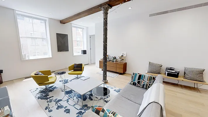 Rented by Classiques Modernes International Realty | media 15