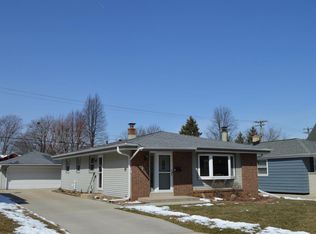 721 S 109th St, West Allis, WI 53214
