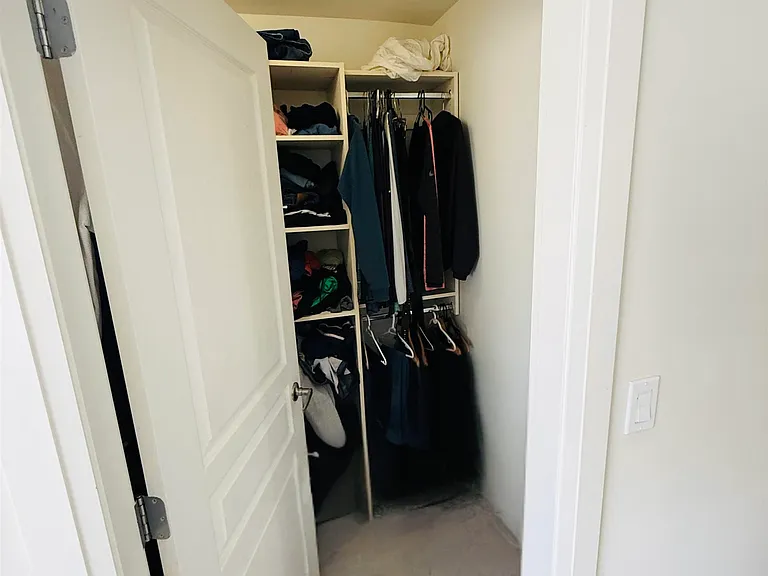 7111 194b St #MAIN FLOOR — Photo 6