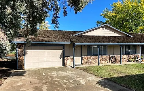 19066 Shoreline Dr Photo 1 19066 Shoreline Dr Photo 1