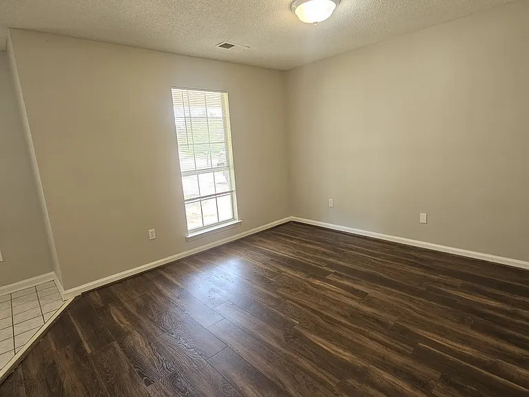 7111 Creekside Dr — Photo 13