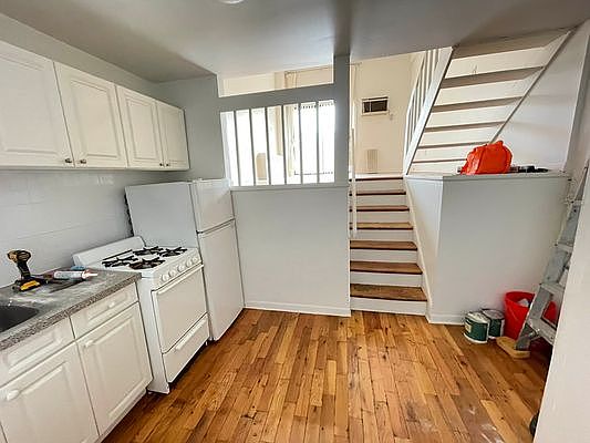 2nd image of 329 E 63rd St APT 4N