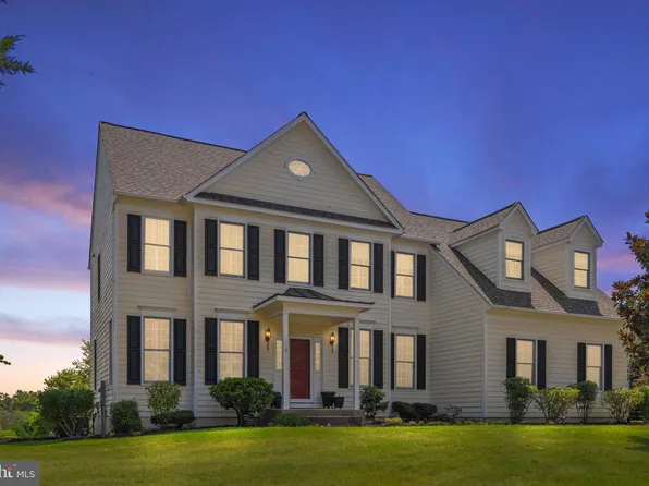 14688 Nina Ct, Waterford, VA 20197