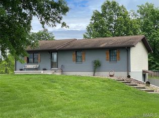 9106 Schupbach Rd, Sparta, IL 62286