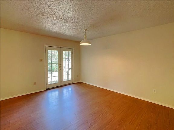 5th image of 2626 Piping Rock Trl