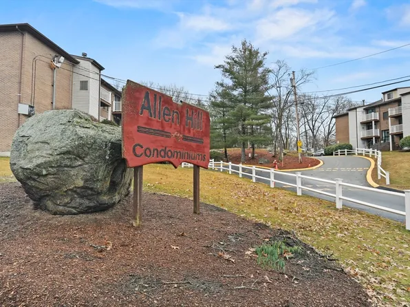 100 Cass Ave #B23, Dracut, MA 01826