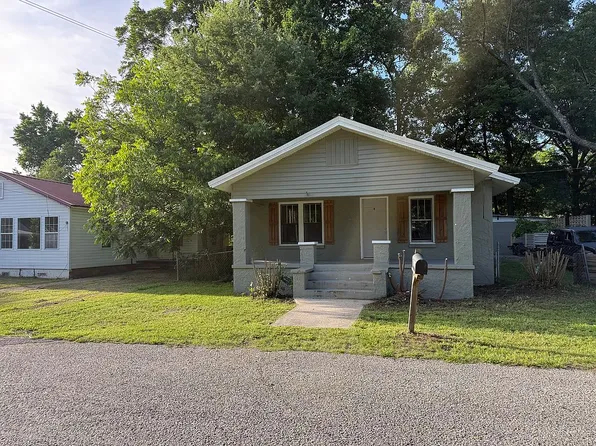 1412 Taylor Ave, Clanton, AL 35045