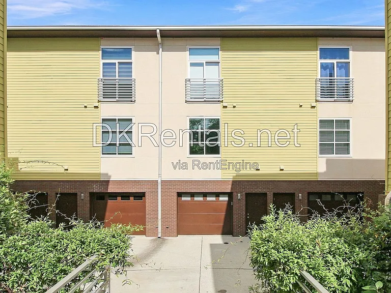 201 S Howard St SE #3 — Photo 18