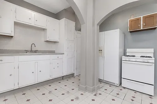 Spacious Kitchen Space.